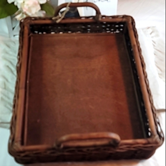 *Threshold designed w/ Studio McGee handcrafted 17"L x 14 1/4" W x 5 3/4" H tray - Picture 10 of 12